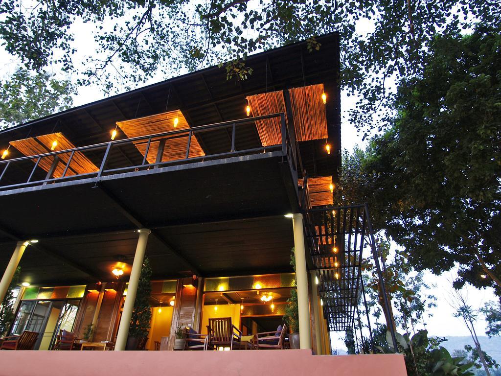 Boutique Raft Resort, River Kwai ساي يوك المظهر الخارجي الصورة