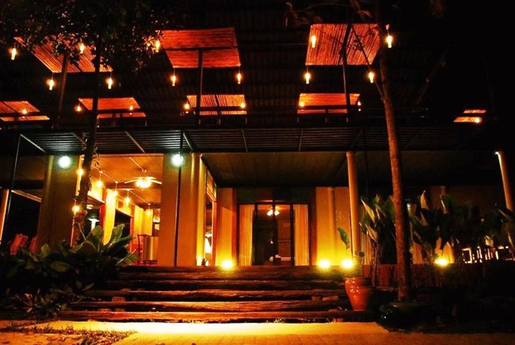 Boutique Raft Resort, River Kwai ساي يوك الغرفة الصورة